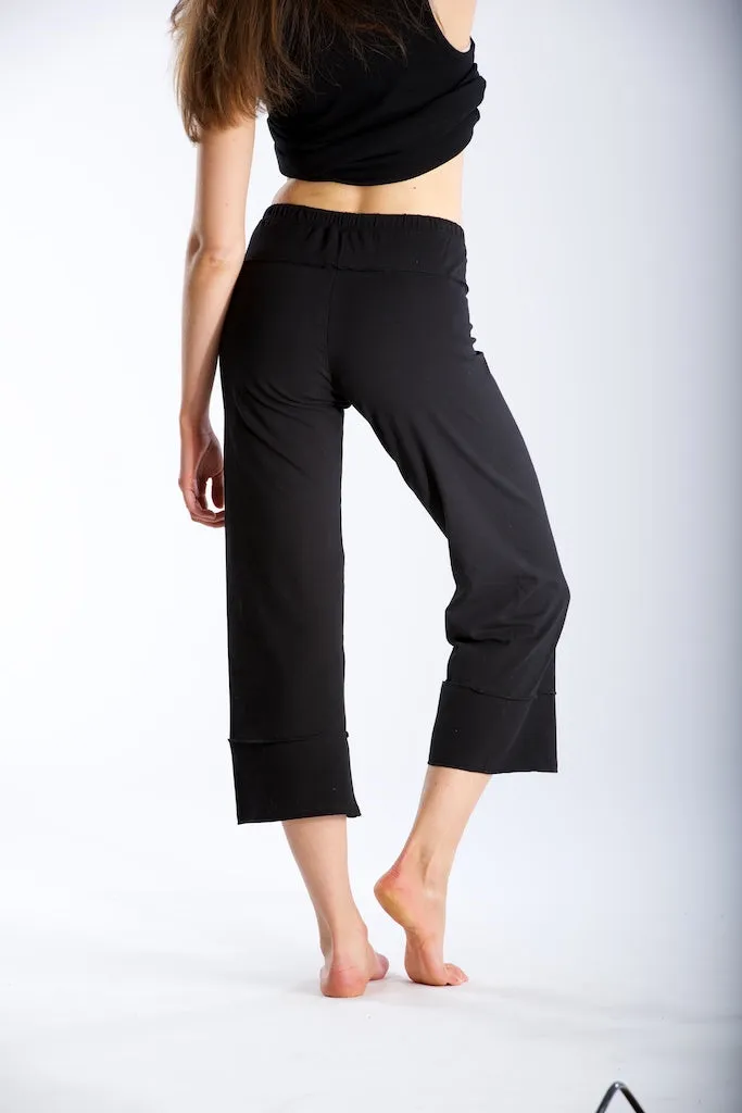 Bamboo Chant Capri