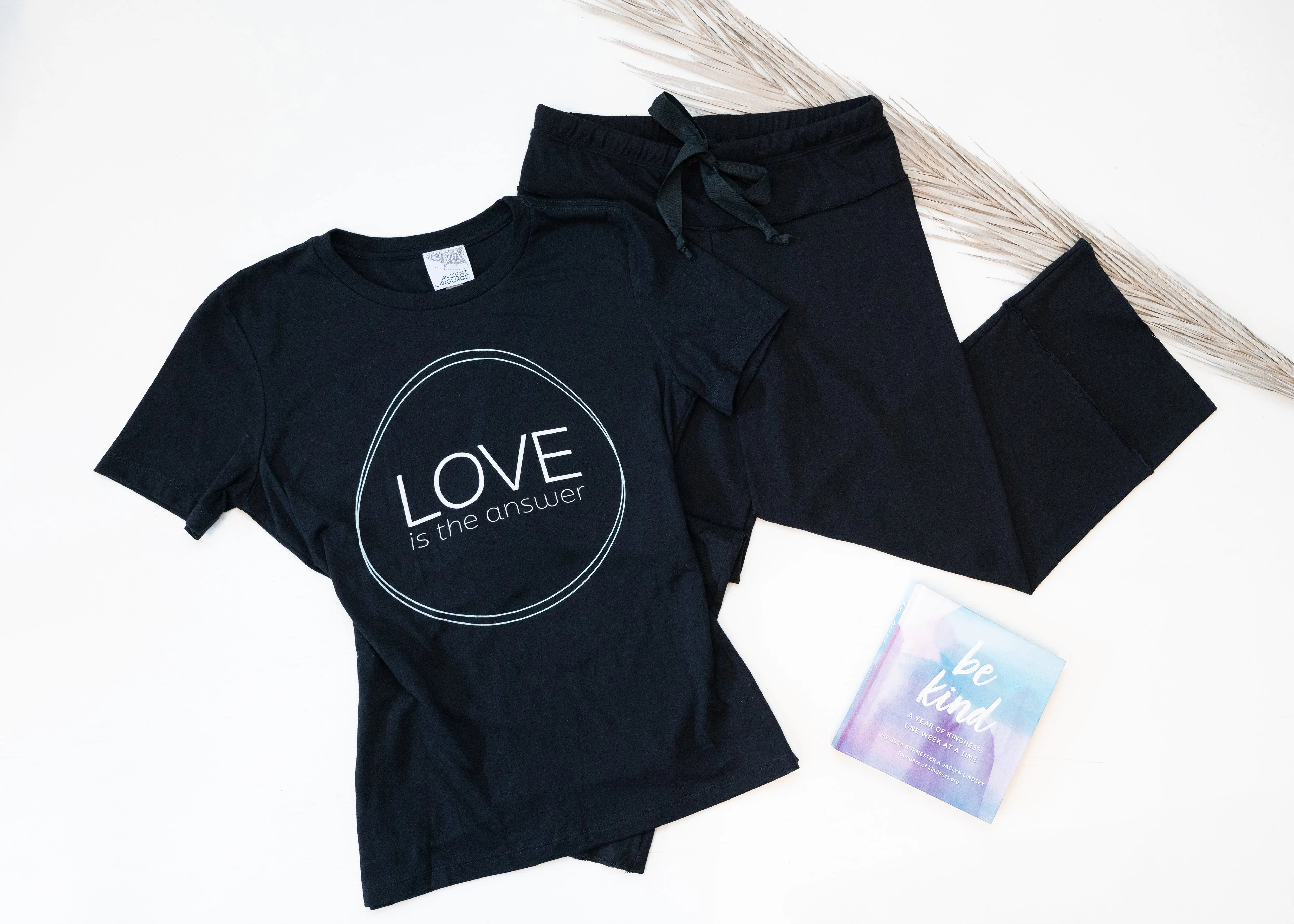 Bamboo Chant Capri