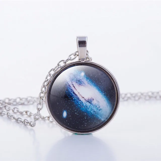 Nebula Space Pendant Necklace Glass Cabochon Sliver Chain Vintage Choker Statement Necklaces Fashion Women Jewelry Gift