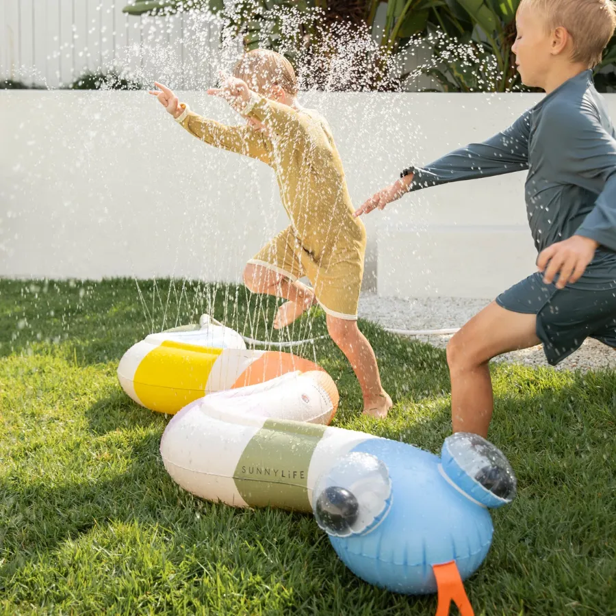 Sunnylife inflatables Sprinkler Into The Wild  S41ISSNK